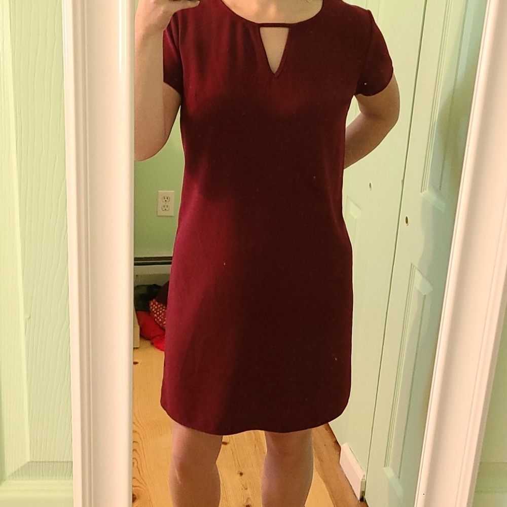 2/$20 Magenta short-sleeve Cut-out dress Merona